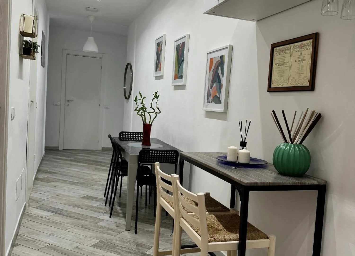 Four Bedroom Apartment In The Centre Of The City Milan