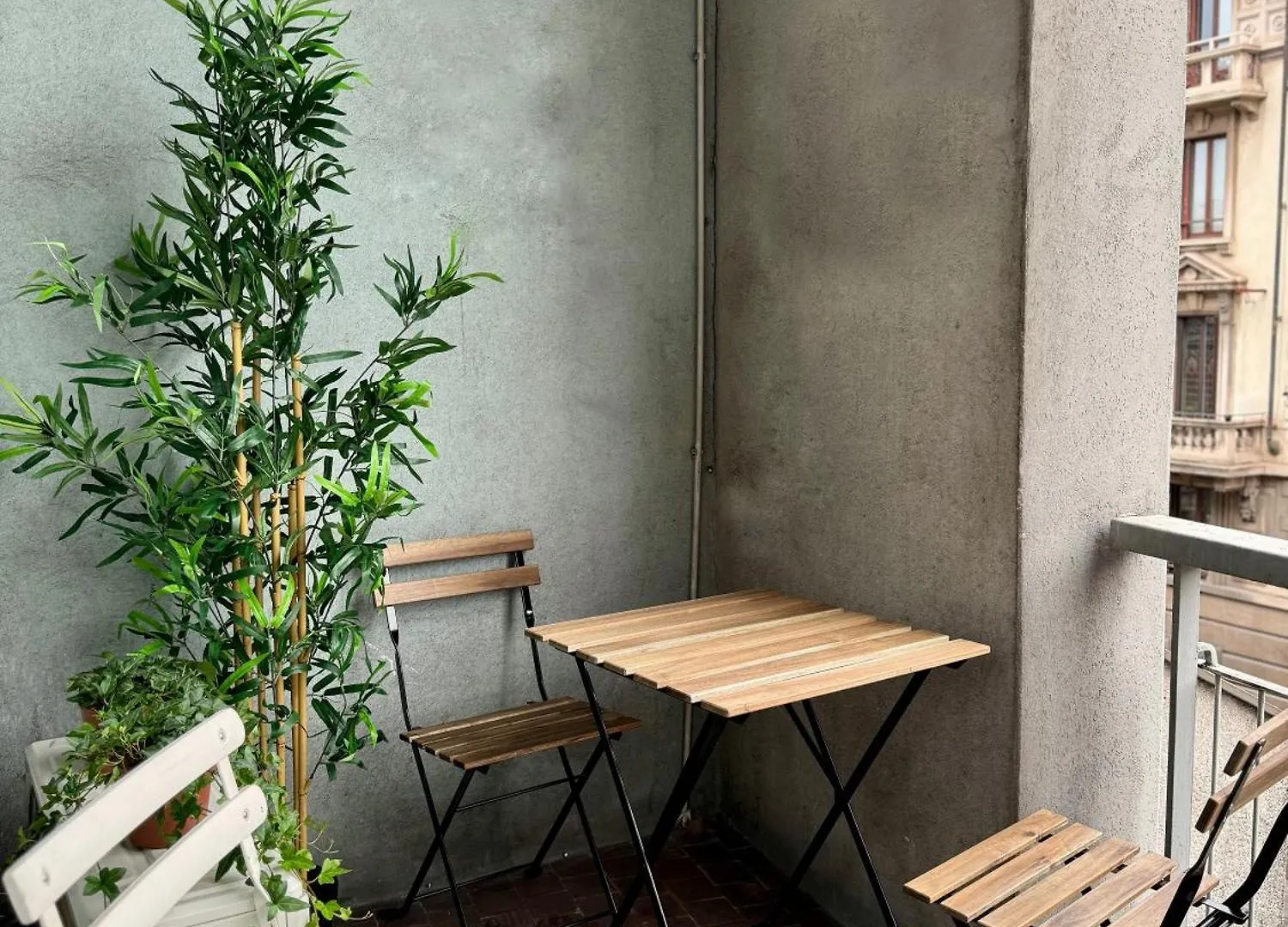 Four Bedroom Apartment In The Centre Of The City Milan